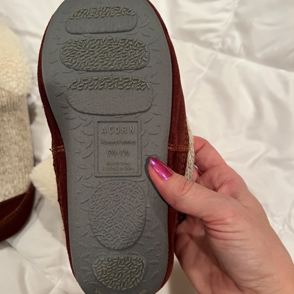 Acorn slouch boot slippers, super cozy - Picture 8 of 8